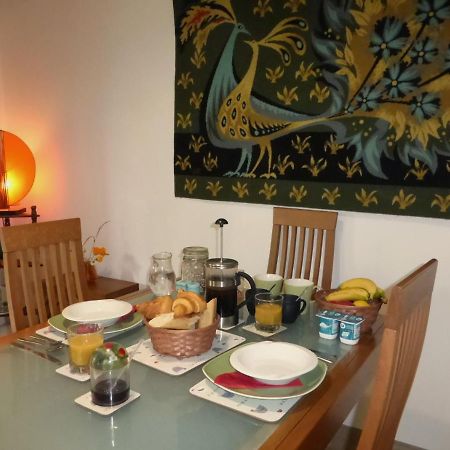 Bed and Breakfast Chez Kate Charroux  Экстерьер фото